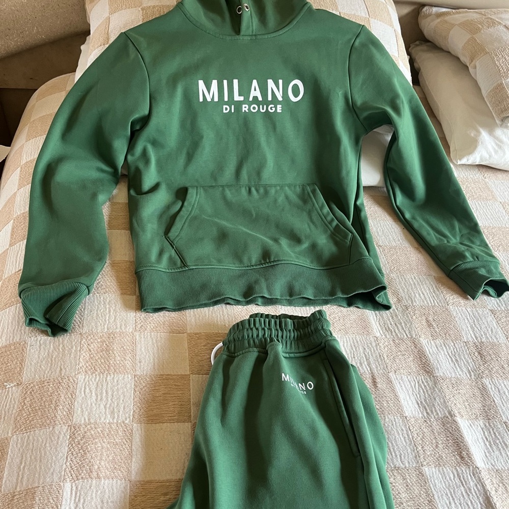 Milano Di Rouge Green Sweatsuit